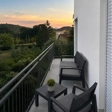 아파트 Panorama Krizevac